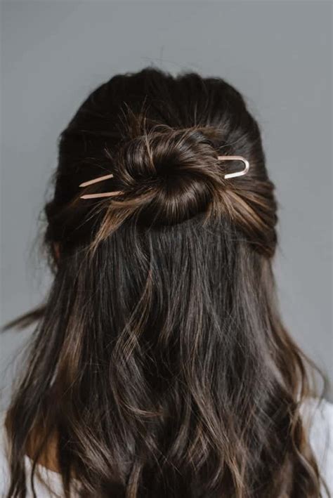 French Hair Pin | 4 Ways To Use A Hair Pin | My Style Vita