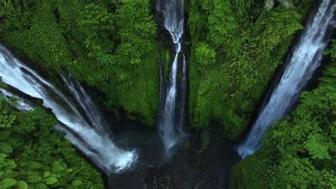 6,500 Photos Of Waterfalls Stock Videos and Royalty-Free Footage - iStock