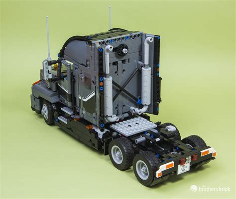 The Mack Anthem semi truck roars to life with LEGO Technic set 42078 ...