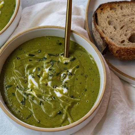 Vegan Japanese Sweet Potato Soup with Spinach and Rosemary - Avocado ...