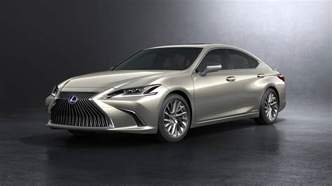 El BMW Serie 5 tiene nuevo enemigo: Lexus ES 300h 2019 (y lo mejor es el precio)