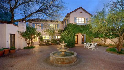 Linda Ronstadt Sells Historic Home in Tucson - Variety