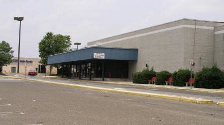 AMC Deptford Mall 6 in Deptford, NJ - Cinema Treasures