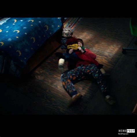 Poltergeist (2015) - Stunt Clown Doll - HeroProp.com