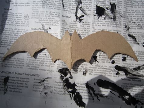 Chuck Does Art: DIY Batman Costume: Batarang