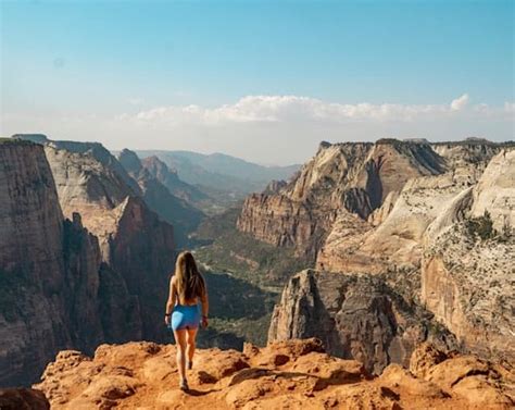 Hike to Observation Point in Zion National Park from Zion Ponderosa ...