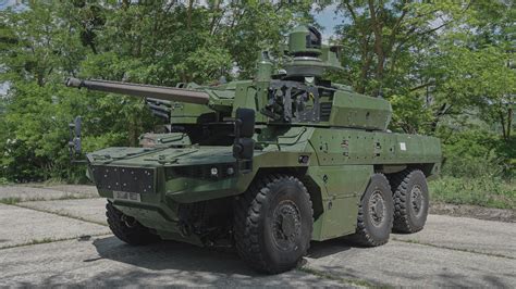 JAGUAR : Armored reconnaissance and combat vehicle | Arquus - A century of military history