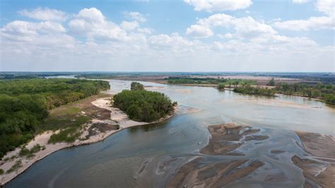 Platte River - A Mile Wide and an Inch Deep : r/Nebraska