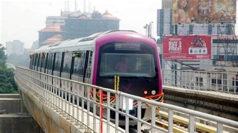 Woman jumps onto tracks of Bengaluru Metro to retrieve mobile phone, services halted for 15 ...