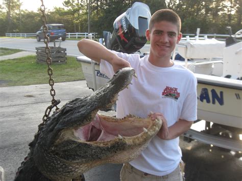 Florida Alligator Hunting Outfitters | Florida Alligator Hunts — Everglades Hunting Lodge