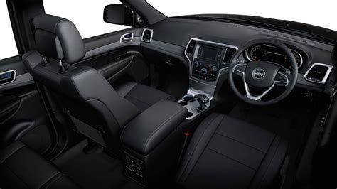 2014 Jeep Grand Cherokee Laredo interior