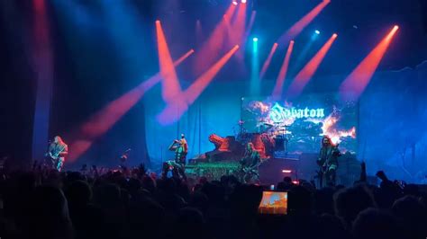 Sabaton - Steel Commanders (Live) - YouTube