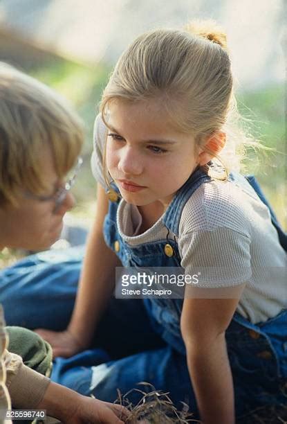 36 Anna Chlumsky My Girl Stock Photos, High-Res Pictures, and Images ...