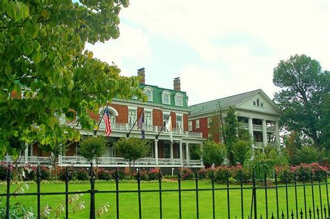 Martha Washington Inn | Washington inn, Beautiful places on earth ...