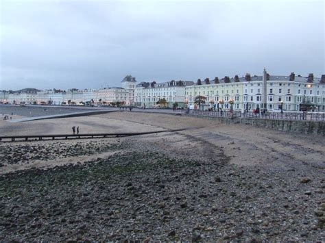 Llandudno seafront © Malc McDonald cc-by-sa/2.0 :: Geograph Britain and ...