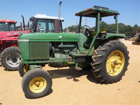 JOHN DEERE 4230 FARM TRACTOR - J.M. Wood Auction Company, Inc.