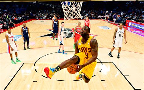 🔥 [40+] Cool Basketball Player Wallpapers | WallpaperSafari