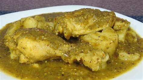 Arriba 48+ imagen pollo en chile verde receta - Abzlocal.mx