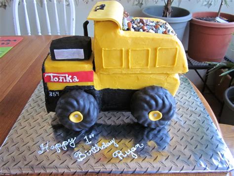 Tonka Dump Truck Cake - CakeCentral.com