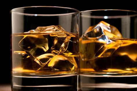 Single Malt vs Blended Whiskey: Explained