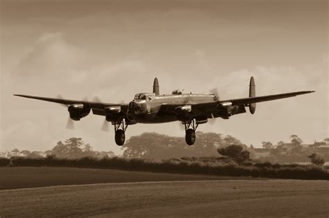 aircraft, Avro Lancaster, Military Aircraft, Bomber Wallpapers HD / Desktop and Mobile Backgrounds