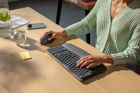 Logitech introduces ergonomic Wave Keys to boost worker comfort and wellbeing