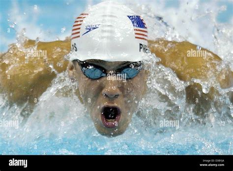 Michael phelps swimming hi-res stock photography and images - Alamy