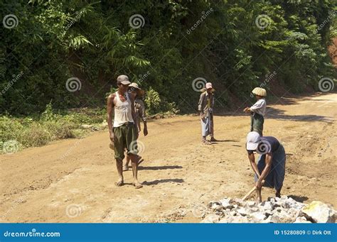 ROAD CONSTRUCTION in BURMA ( MYANMAR ). Editorial Stock Image - Image of migrant, poverty: 15280809