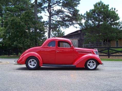 Show winner 1937 Ford 5 Window Coupe Hot Rod for sale