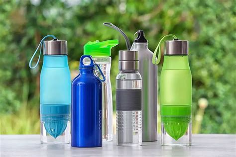 Reusable Water Bottles Save An Unbelievable Amount Of Plastic