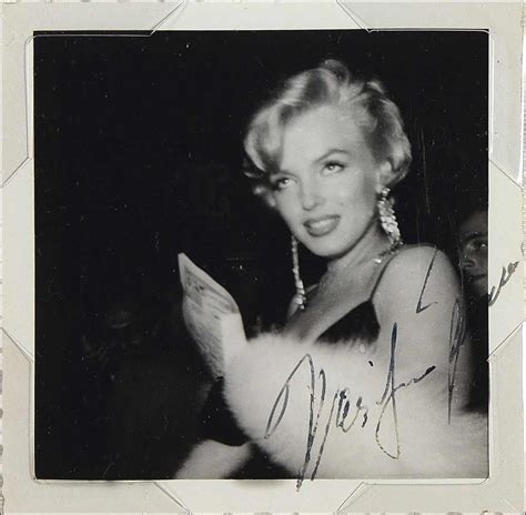 √ Marilyn Monroe Autographed Photo