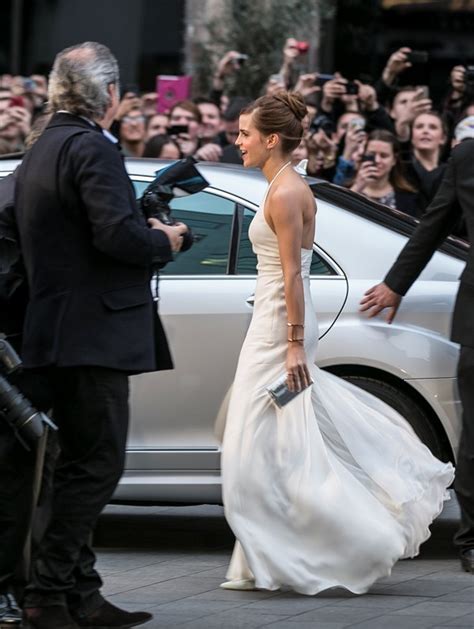 Emma Watson in a white dress at London premiere of Noah|Lainey Gossip ...