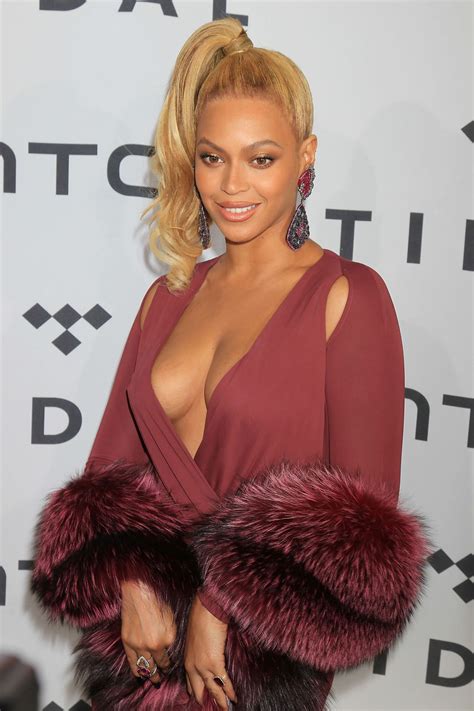 BEYONCE at Tidal X 1020 Amplified by HTC in Brooklyn 10/20/2015 ...