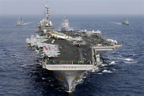 File:US Navy 071116-N-7883G-236 The aircraft carrier USS Kitty Hawk (CV ...