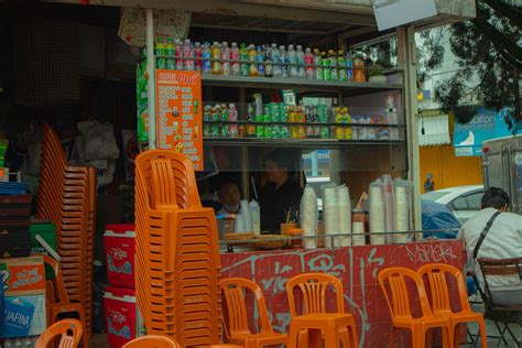 Food Stall on the Street · Free Stock Photo