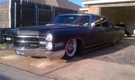 1966 Cadillac Fleetwood - Information and photos - MOMENTcar