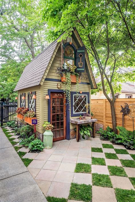 40 Best Small Front Yard for Tiny House | Small cottage garden ideas ...