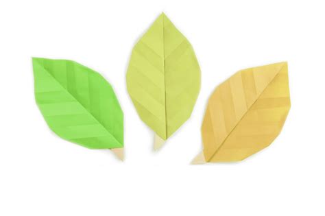 How to Make Easy Origami Leaves