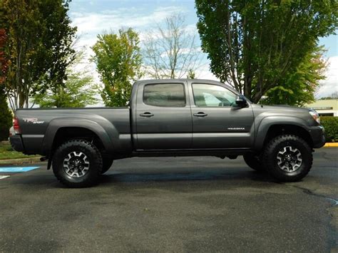 2013 Toyota Tacoma DOUBLE CAB 4X4 V6 / TRD SPORT / LONG BED / LIFTED