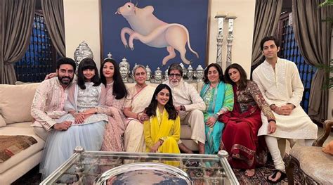 Amitabh Bachchan shares a glimpse of Diwali celebrations with Abhishek, Aishwarya, Shweta, Navya ...