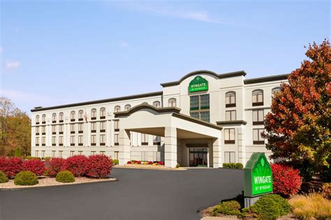 Wingate by Wyndham Bridgeport | Bridgeport, WV Hotels