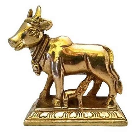 Cow Calf Figurine Statue at Rs 475/piece | गाय की पीतल की मूर्ति in ...