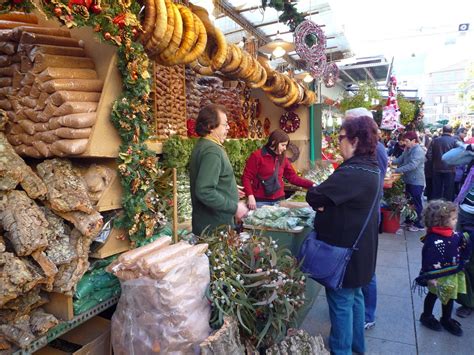 Mercats of Magic: Barcelona's Christmas Markets - Barcelona Experience