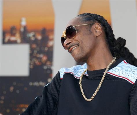 Snoop Dogg’s Bio, Height, Weight, Measurements, Dating History, Net ...