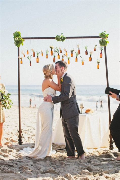 Modern Laguna Beach Wedding ⋆ Ruffled | Laguna beach weddings, Beach ...