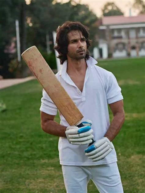 Shahid Kapoor's Jersey wins hearts with a rousing sports drama | Filmfare.com