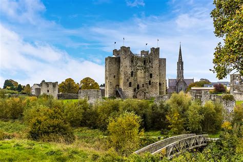 Trim Castle near Daly's of Donore - Trim Castle stands impressive as ...