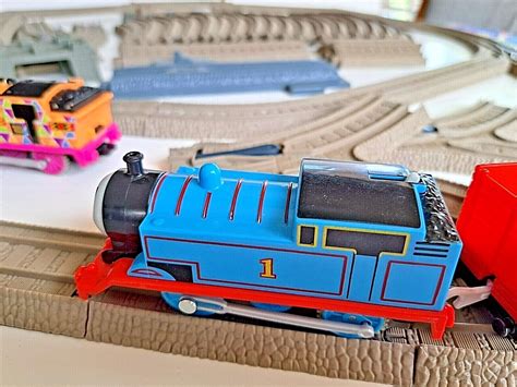 THOMAS the TRAIN TRACKMASTER TRAIN SET Track Trains 55 Pieces Tested ...