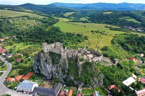 Castle of Beckov - Parking, opening hours, history...