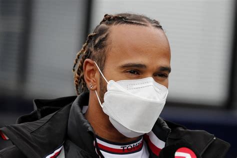 Lewis Hamilton to join in social media boycott this weekend - GPFans.com